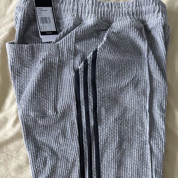 adidas IVY PARK Halls Of Ivy Corduroy Sweat Pants (All Gender) - Picture 4 of 4